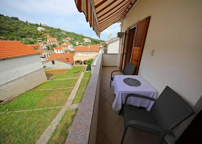 Affittacamere Knez - Relaxing Near The Sea On