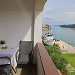 Gasthof Knez - Relaxing Near The Sea On Mali Iž